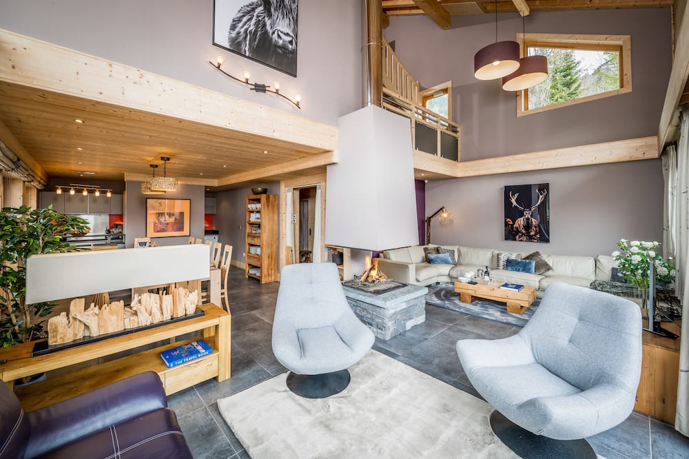 luxury catered ski chalet in Meribel living room
